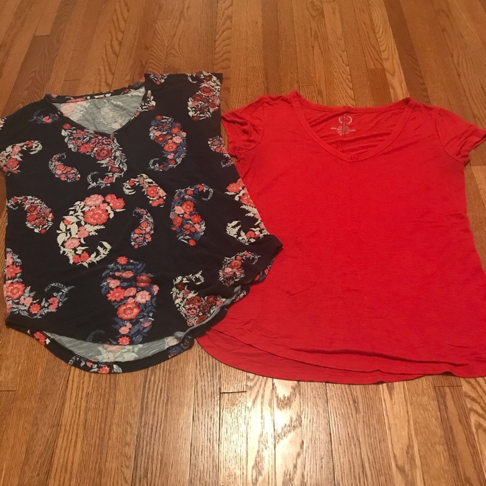 Vneck shirts PLEASE BUNDLE